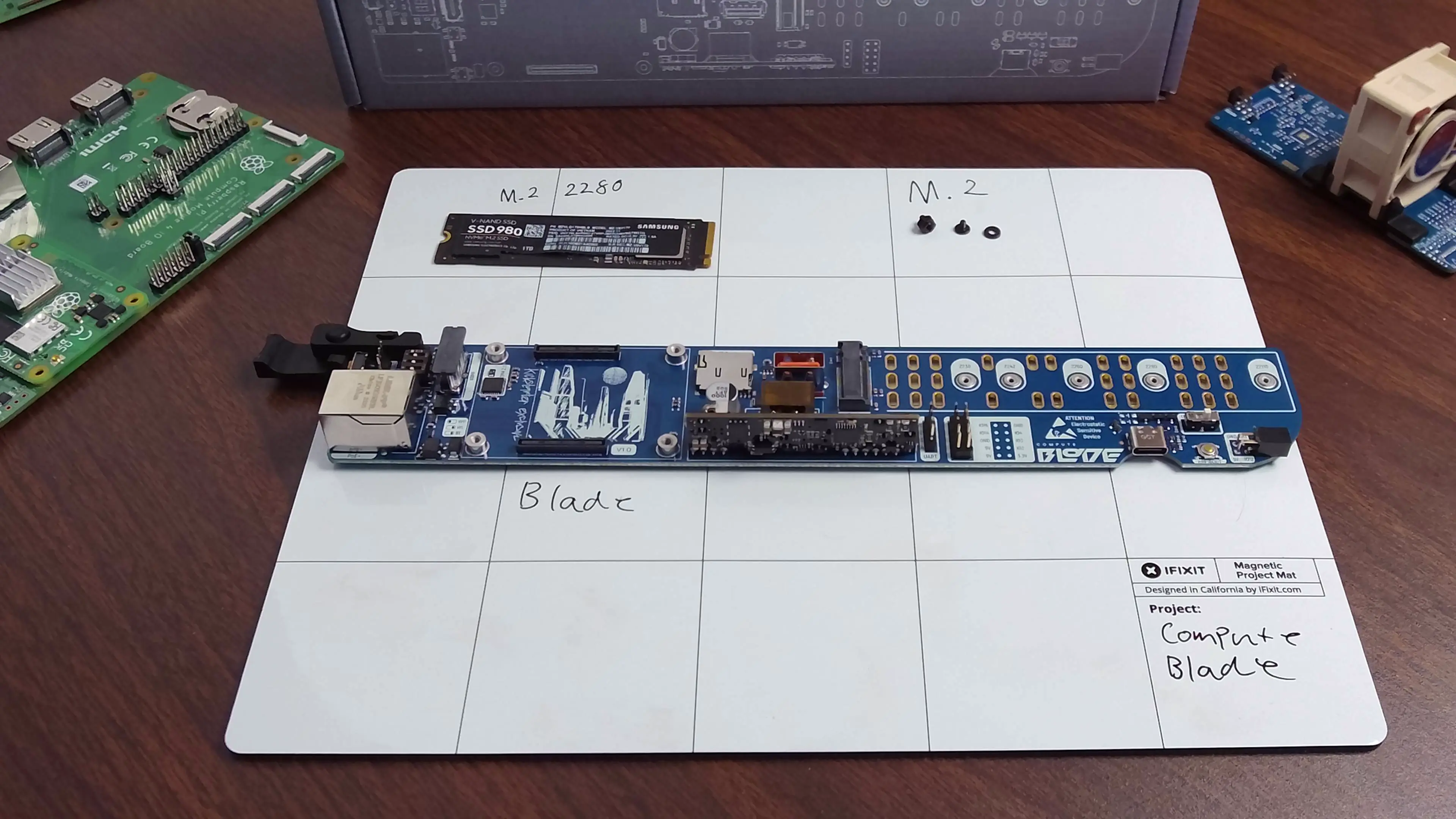 MK4-k Blade with parts and Samsung SSD 980